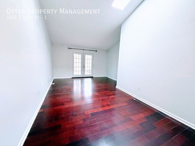 Foto del edificio - 1605 S 12th St