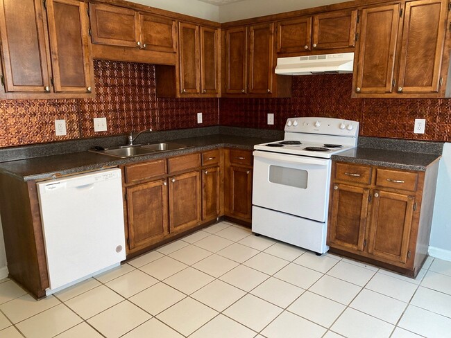 Building Photo - 55 Leafwood Cv