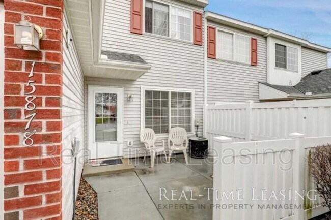 Building Photo - 15878 Firtree Ln
