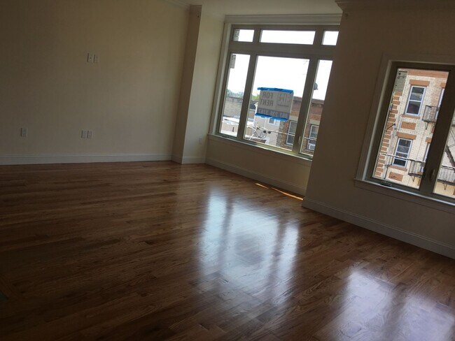 Foto del edificio - 194 Parkhurst St