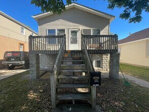 Building Photo - 4635 Towle Ave