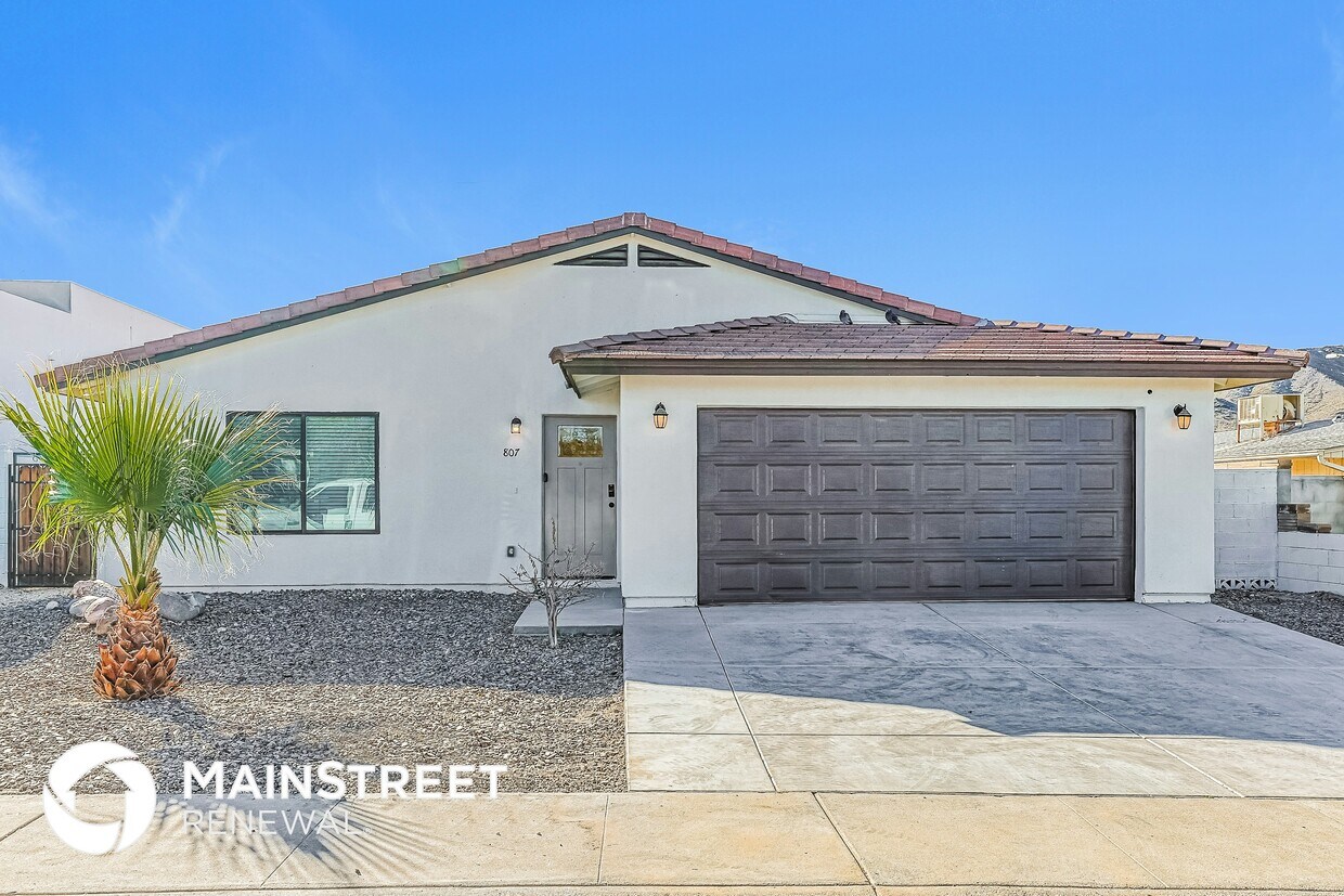 Foto principal - 807 W Buist Ave