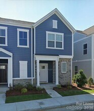 Building Photo - 335 Ladybird Ln
