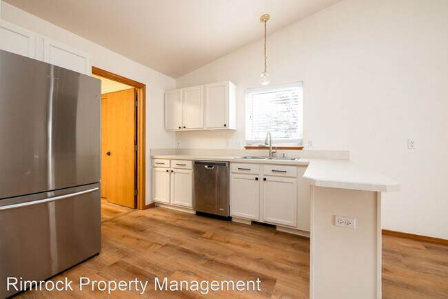 Foto del edificio - 2 br, 2 bath House - 1001 Victory Avenue