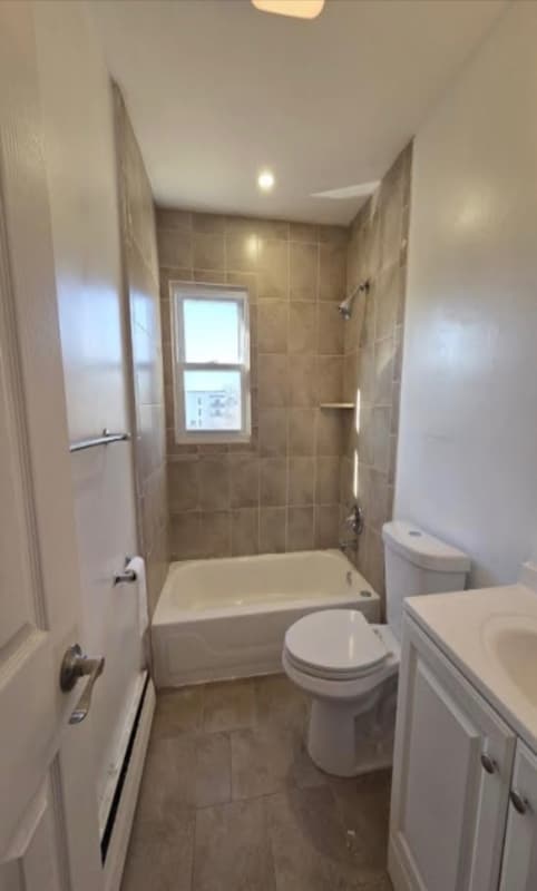 Building Photo - 25 Oxford St