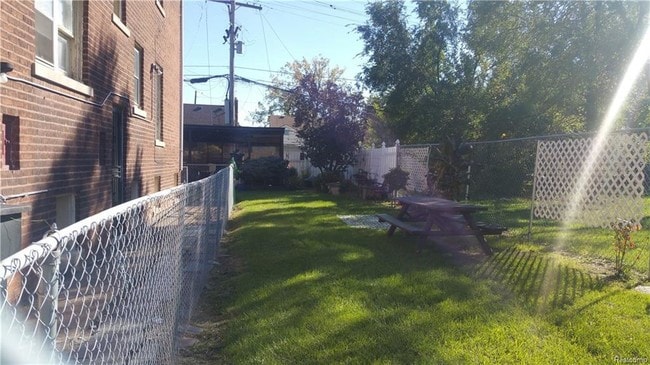Building Photo - 4203 Clements St