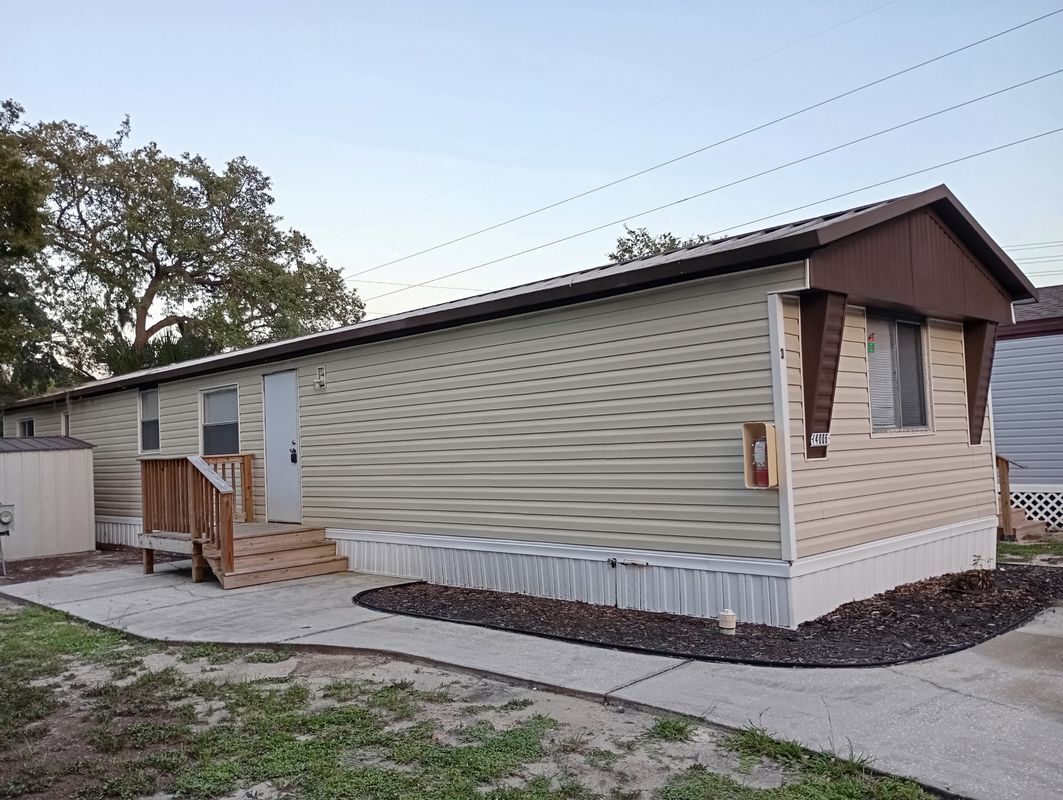 Foto principal - 14006 Bluegill Ln