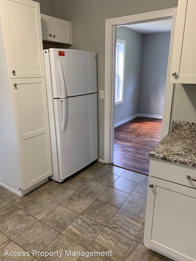 Building Photo - 2 br, 1 bath House - 108 Maben Ave