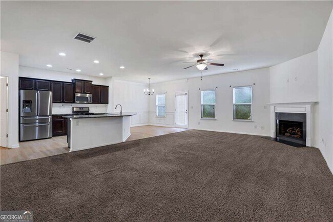 Foto del edificio - 2527 Morgan Chase Dr