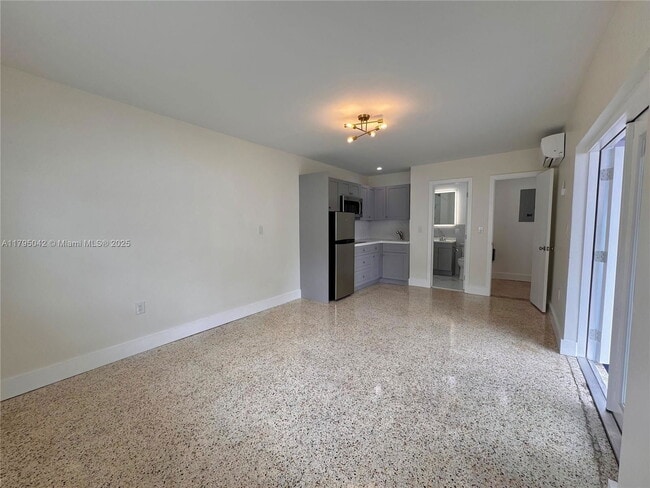 Building Photo - 7135 SW 22nd St