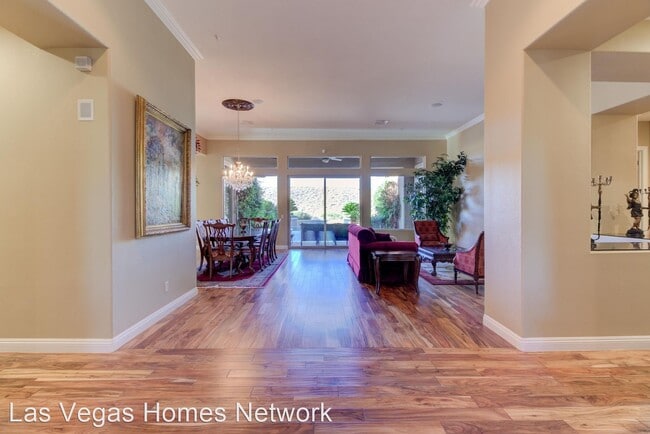 Building Photo - 4 br, 5.5 bath  - 22 Dry Brook Trail