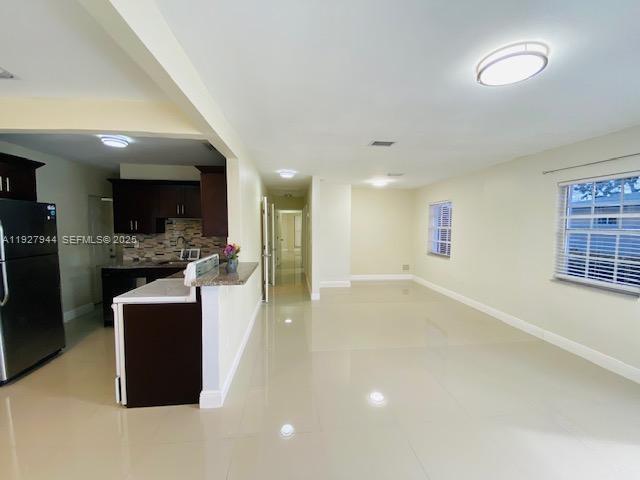 Foto del edificio - 1815 NE 175th St