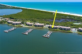Building Photo - 4620 NE Sandpebble Trce