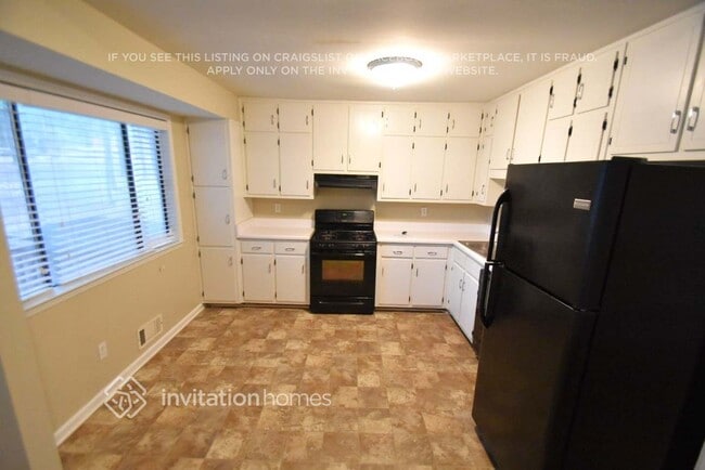 Building Photo - 3161 Octavia Ln