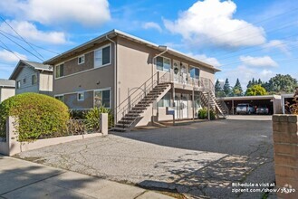 Building Photo - 676 Johanna Ave