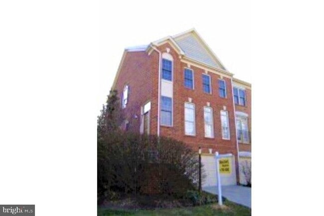 Building Photo - 1317 Sundial Dr
