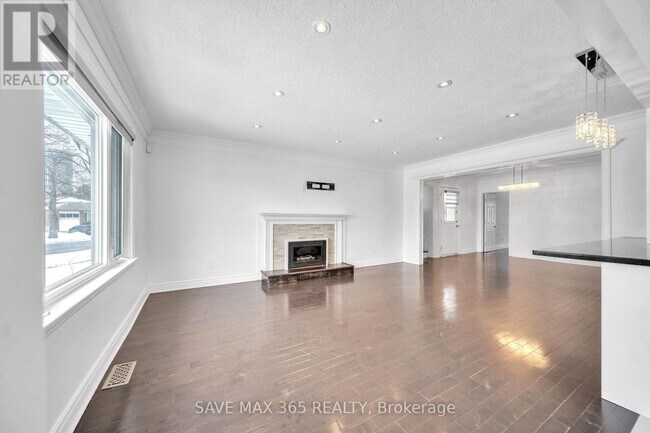 Photo du bâtiment - 202 Renforth Dr