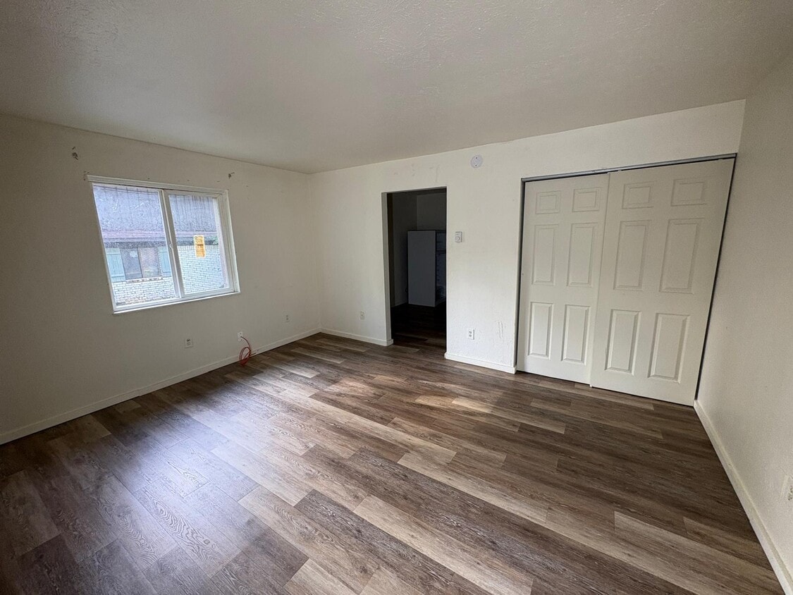 Primary Photo - Brooke Park Apartments