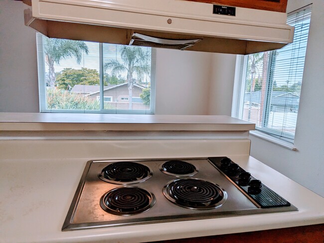 Kitchen - 2988 Royal Palm Dr