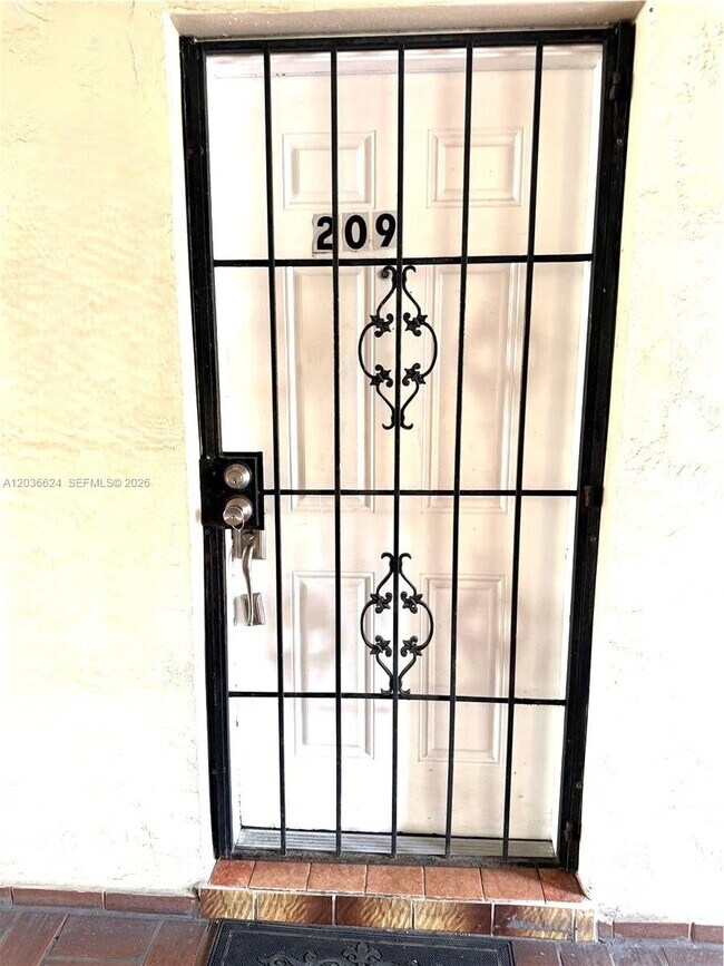 Foto del edificio - 6070 W 18th Ave