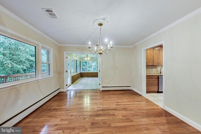 Foto del edificio - 14904 Claude Ln