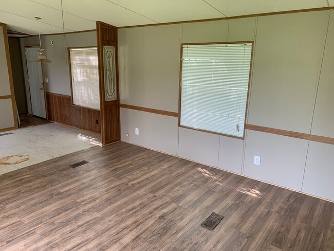 Building Photo - 7007 Calle Aleman