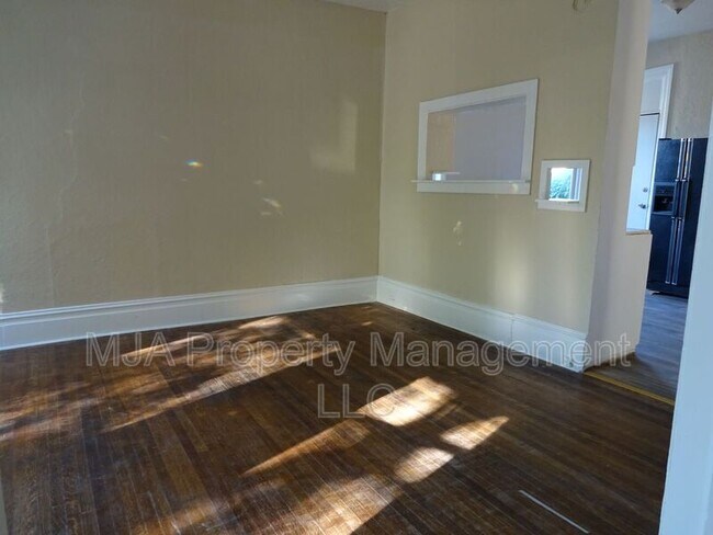 Building Photo - 1631 S 500 E