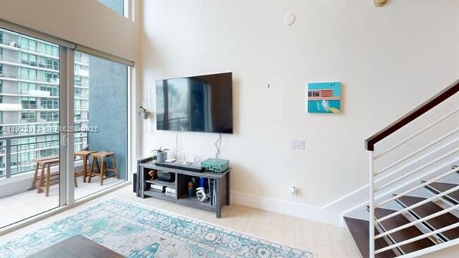 Foto del edificio - 60 SW 13th St