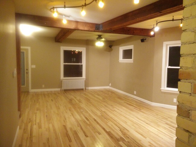 Building Photo - 1215 N 18th St