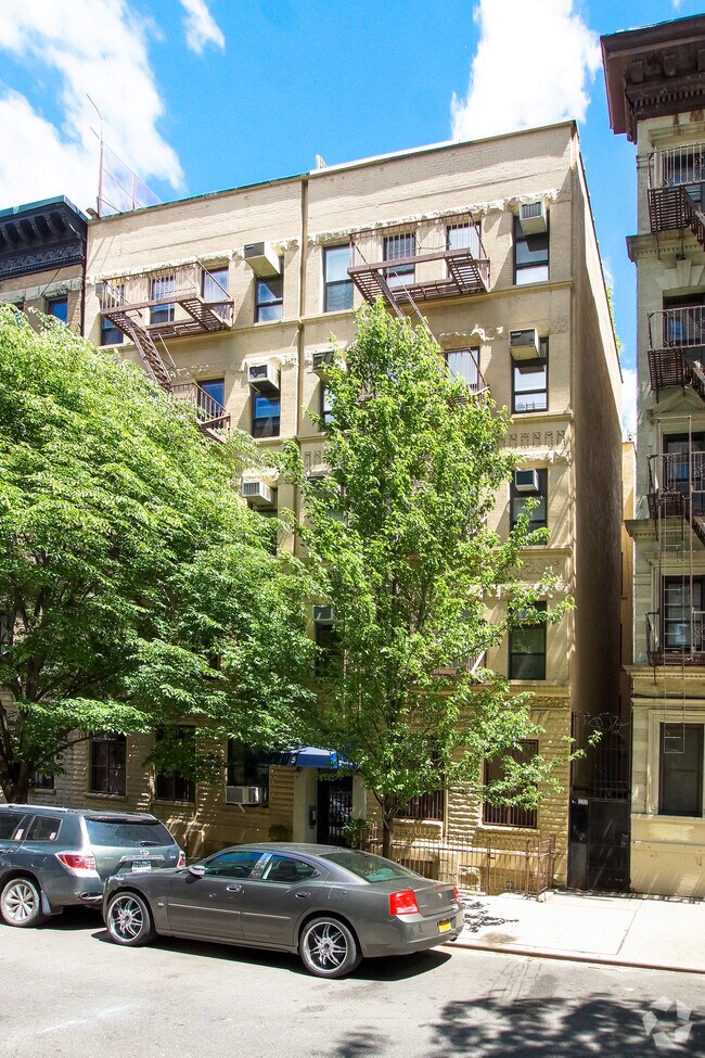 Foto del edificio - 5-7 W 107th St
