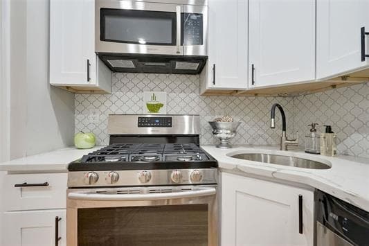 Building Photo - 346 Communipaw Ave