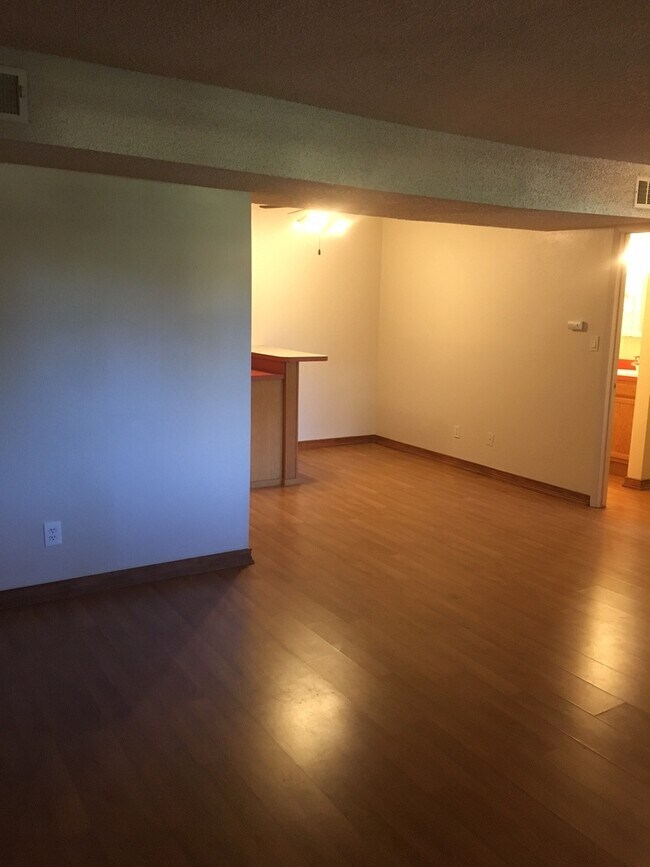 Building Photo - 5300 E Cherry Creek South Drive