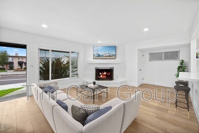 Foto del edificio - 526 Irvine Ave