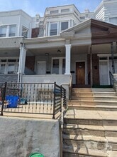 Building Photo - 4930 Ormes St