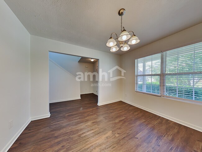 Building Photo - 1015 Patmore Ln