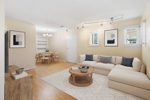 Building Photo - 676 Huron Ave