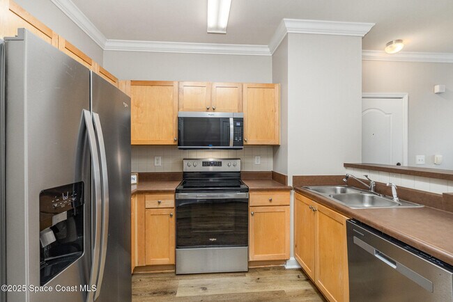 Building Photo - 6470 Borasco Dr