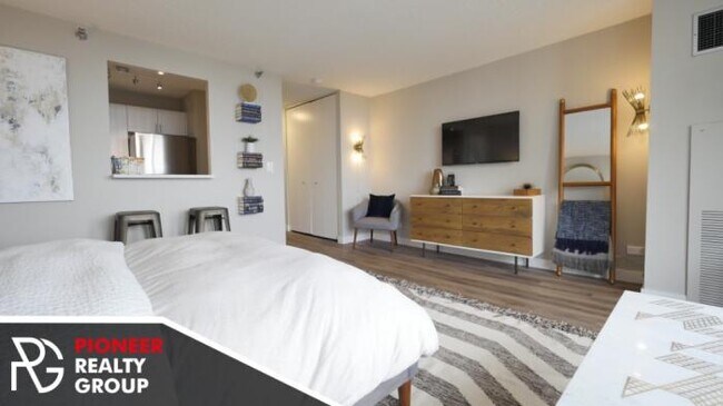 Foto del edificio - 2 bedroom in CHICAGO IL 60614