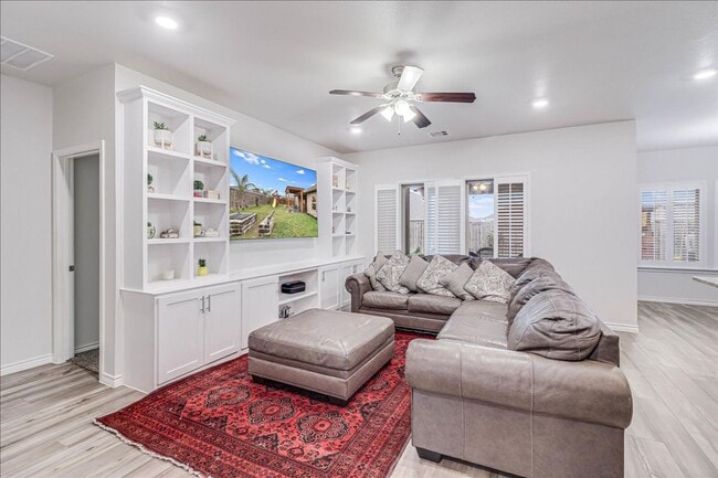Building Photo - 7938 Fort Griffen Dr