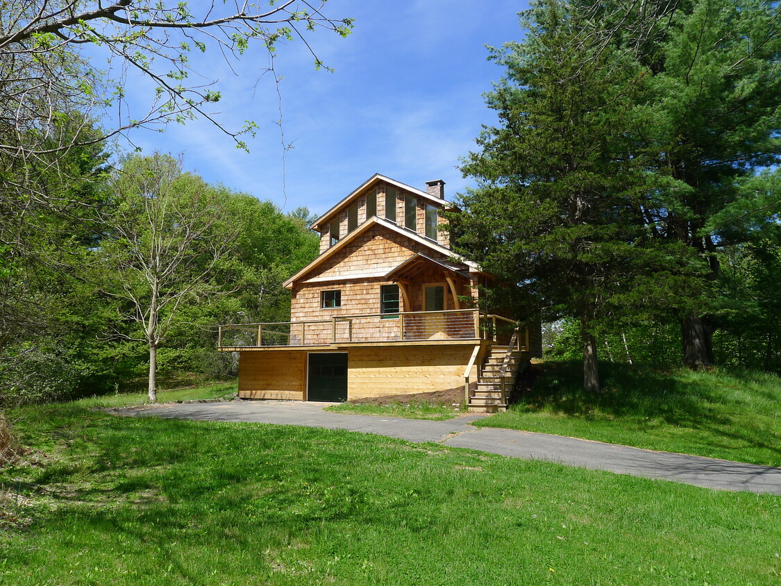 410 Feller Newmark Rd, Red Hook, NY 12571 House Rental in Red Hook