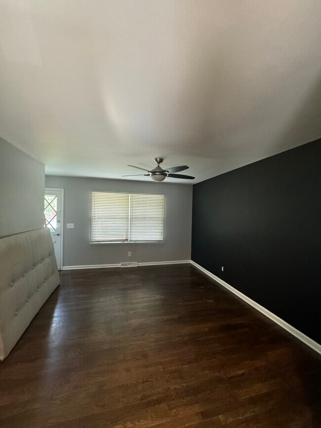 Foto del edificio - 10687 Bridlepath Ln