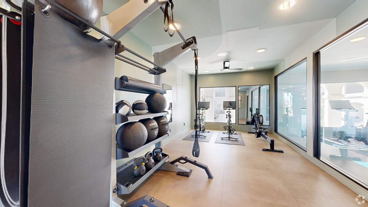 Photo - Cortland River Oaks Apartments