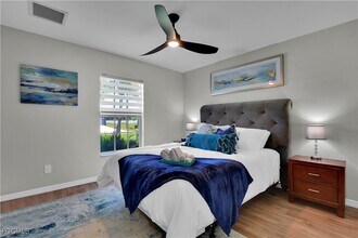 Building Photo - 2004 SW 30th St