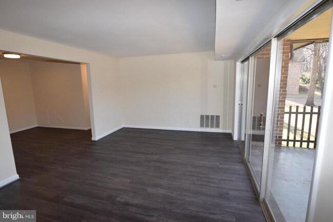 Foto del edificio - 11604 Vantage Hill Rd