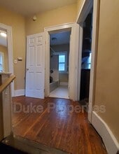 Building Photo - 10 Edgeland St