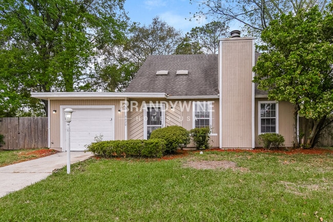 Building Photo - 9970 Timberlake Dr E