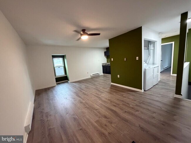 Foto del edificio - 444 Bridge St