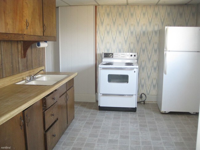 Foto del edificio - 2 br, 1 bath  - 707 Center St Apt 3