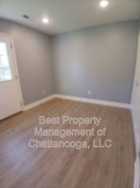 Building Photo - 3632 Dorris St