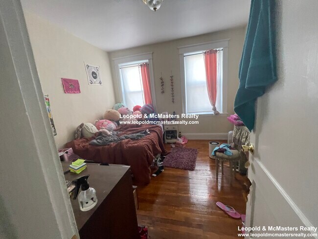 Foto del edificio - 158 Kelton St